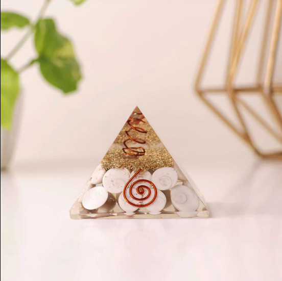 Shree Yantra Gomti Chakra Pyramid