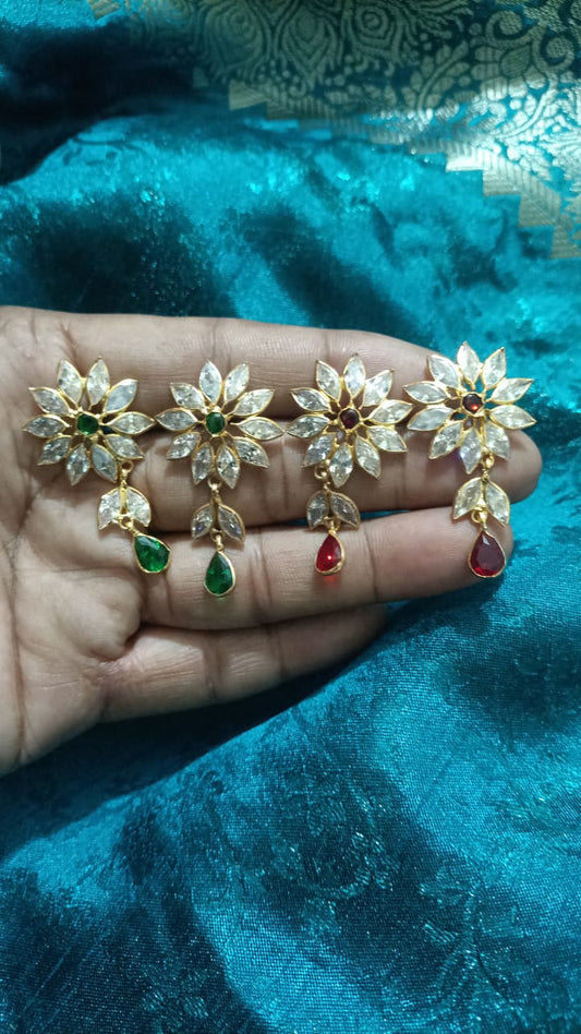 Gold Leaf Motif Earrings