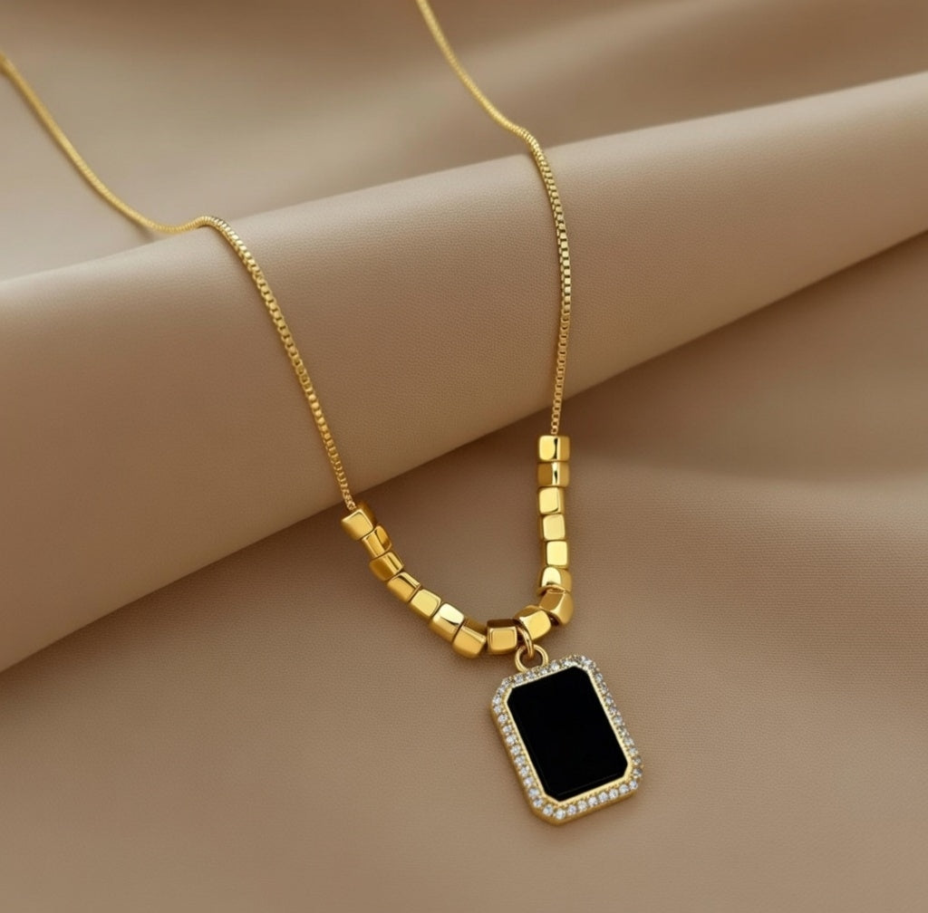 The Black Rectangle Necklace