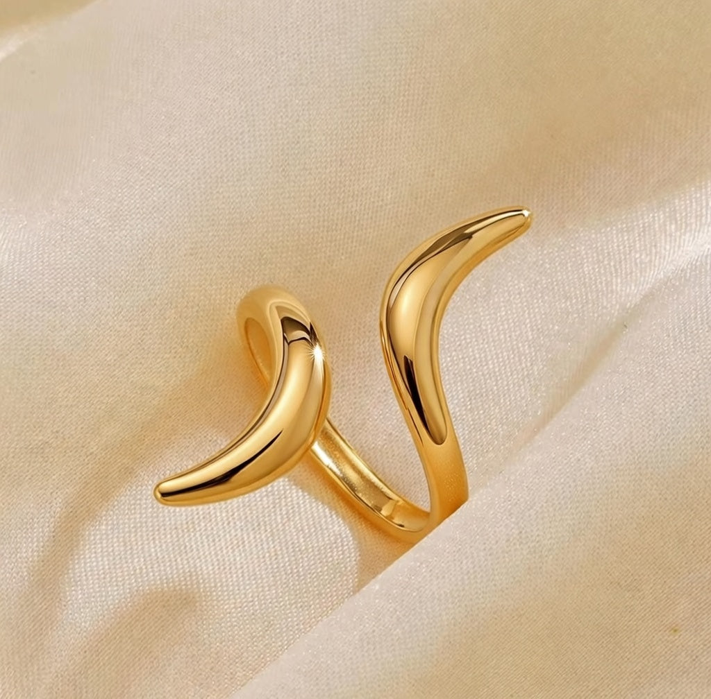 Sculpted Gold Crescent Open Ring